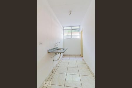 Cozinha de apartamento à venda com 2 quartos, 50m² em Partenon, Porto Alegre