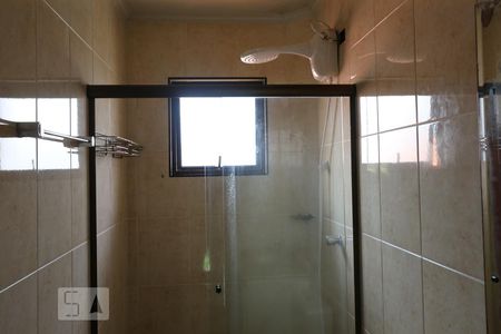 banheiro de casa de condomínio à venda com 3 quartos, 100m² em Parque Reboucas, São Paulo