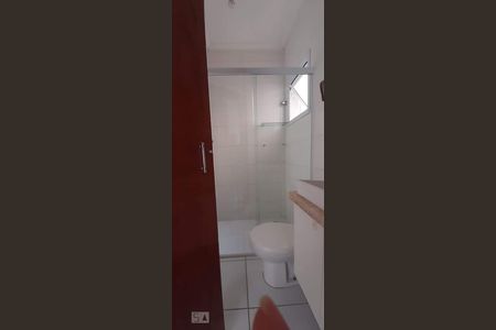 Banheiro de apartamento para alugar com 2 quartos, 88m² em Vila Scarpelli, Santo André