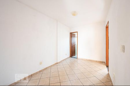 Sala de apartamento para alugar com 1 quarto, 49m² em Guará Ii, Brasília