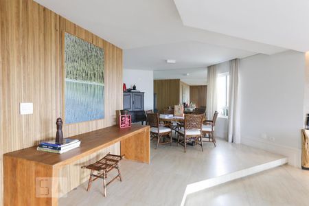 Sala de apartamento à venda com 4 quartos, 285m² em Vila Madalena, São Paulo