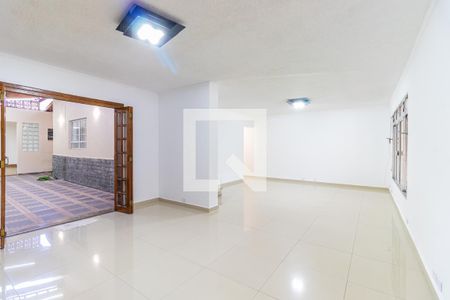 Sala de casa de condomínio à venda com 3 quartos, 200m² em Jardim Campo Grande, São Paulo