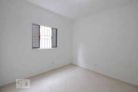 Quarto  de kitnet/studio para alugar com 1 quarto, 25m² em Vila Romero, São Paulo