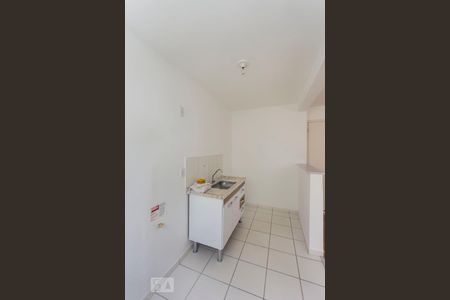 Cozinha de apartamento à venda com 2 quartos, 45m² em Vila Carminha, Campinas