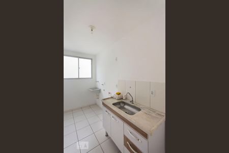 Cozinha de apartamento à venda com 2 quartos, 45m² em Vila Carminha, Campinas