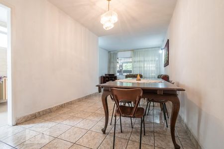 Sala de casa para alugar com 3 quartos, 141m² em Parque Colonial, São Paulo