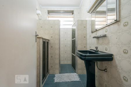 Banheiro 1 de casa à venda com 3 quartos, 141m² em Parque Colonial, São Paulo