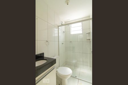 Banheiro de apartamento à venda com 2 quartos, 44m² em Urca, Belo Horizonte