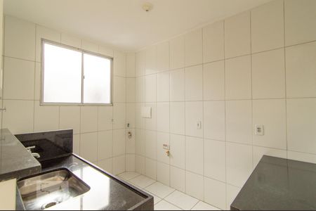 Cozinha de apartamento à venda com 2 quartos, 44m² em Urca, Belo Horizonte