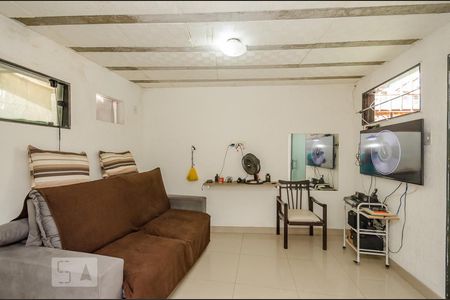 Sala de kitnet/studio para alugar com 1 quarto, 60m² em Havaí, Belo Horizonte