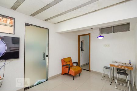 Sala de kitnet/studio para alugar com 1 quarto, 60m² em Havaí, Belo Horizonte