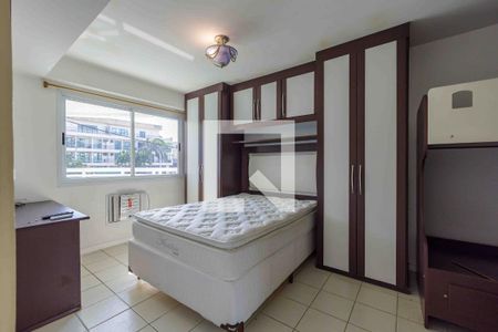 Quarto de apartamento para alugar com 1 quarto, 50m² em Recreio dos Bandeirantes, Rio de Janeiro