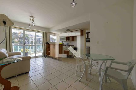 Sala de apartamento para alugar com 1 quarto, 50m² em Recreio dos Bandeirantes, Rio de Janeiro