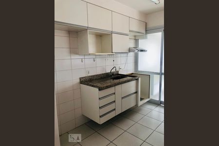 Cozinha de apartamento à venda com 1 quarto, 77m² em Jardim Dom Bosco, São Paulo