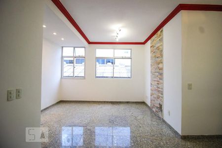 Apartamento para alugar com 3 quartos, 80m² em Santa Efigênia, Belo Horizonte