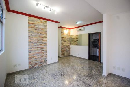 Apartamento para alugar com 3 quartos, 80m² em Santa Efigênia, Belo Horizonte