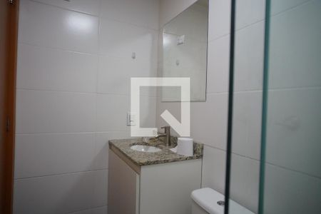 Banheiro de apartamento para alugar com 2 quartos, 50m² em Protásio Alves, Porto Alegre