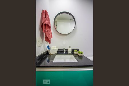 Pia do Banheiro de kitnet/studio à venda com 1 quarto, 39m² em Santa Efigênia, São Paulo