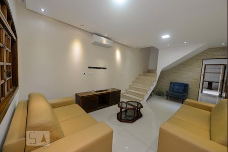 Sala de casa à venda com 3 quartos, 117m² em Vila Augusta, Guarulhos