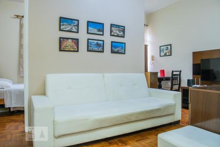 Sala/Cozinha de apartamento para alugar com 1 quarto, 33m² em Santa Teresa, Rio de Janeiro