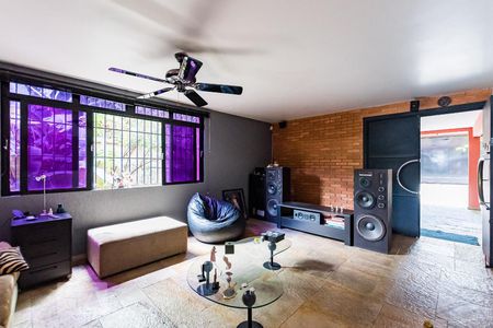 Sala de casa para alugar com 5 quartos, 260m² em Jardim das Paineiras, Campinas