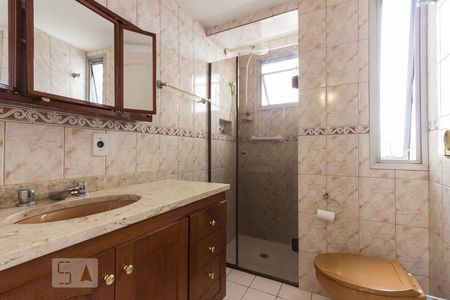 Banheiro de apartamento à venda com 2 quartos, 70m² em Santana, São Paulo
