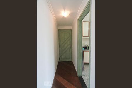 Corredor de Entrada de apartamento à venda com 3 quartos, 80m² em Santa Teresinha, São Paulo