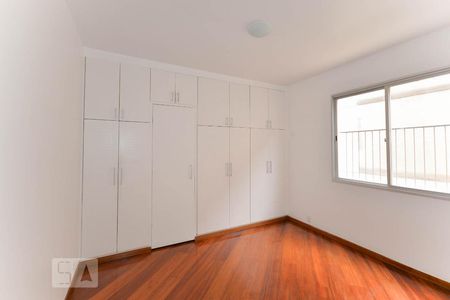 Suíte de apartamento para alugar com 3 quartos, 135m² em Tijuca, Rio de Janeiro