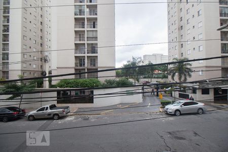 Vista Quarto 2 de apartamento para alugar com 2 quartos, 50m² em Luz, São Paulo