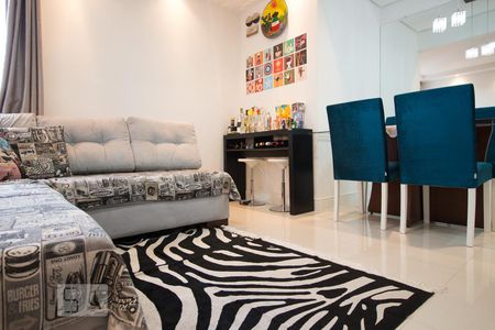 Sala de apartamento para alugar com 2 quartos, 50m² em Vila Guarani (z Sul), São Paulo