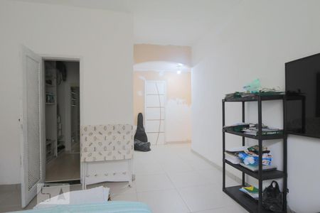 Quarto suíte 3 de casa de condomínio para alugar com 3 quartos, 520m² em Anil, Rio de Janeiro