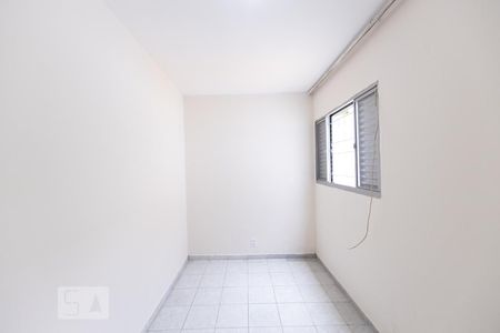 Quarto 2 de casa para alugar com 2 quartos, 90m² em Chácara Seis de Outubro, São Paulo