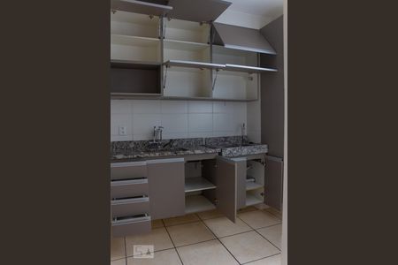 Cozinha de apartamento à venda com 2 quartos, 47m² em Conjunto Helena Antipoff, Belo Horizonte