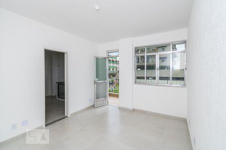 Sala de apartamento para alugar com 2 quartos, 110m² em Vila da Penha, Rio de Janeiro