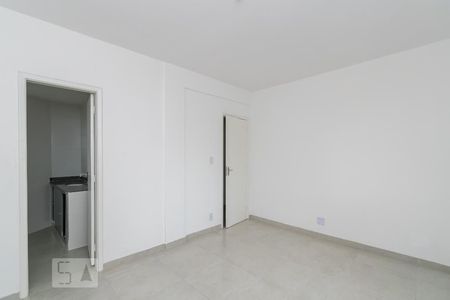 Suíte de apartamento para alugar com 2 quartos, 110m² em Vila da Penha, Rio de Janeiro