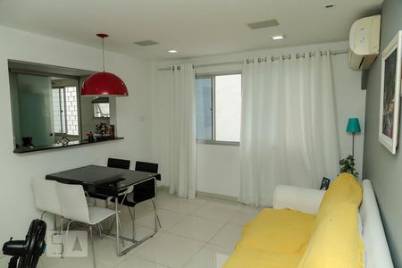 Sala de apartamento à venda com 2 quartos, 58m² em Engenho de Dentro, Rio de Janeiro