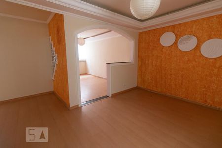 Sala de apartamento para alugar com 2 quartos, 67m² em Cristo Rei, Curitiba
