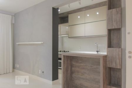 Sala de apartamento para alugar com 2 quartos, 64m² em Itacorubi, Florianópolis