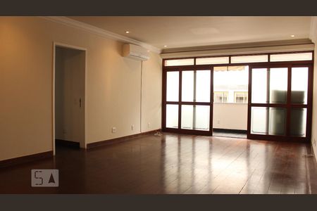 Sala de apartamento para alugar com 3 quartos, 131m² em Barra da Tijuca, Rio de Janeiro