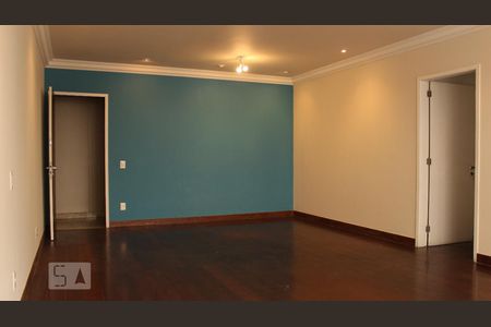 Sala de apartamento para alugar com 3 quartos, 131m² em Barra da Tijuca, Rio de Janeiro