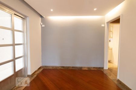 Sala de casa à venda com 4 quartos, 249m² em Vila Guilherme, São Paulo