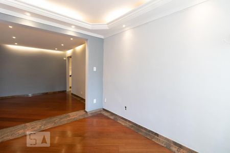 Sala de casa à venda com 4 quartos, 249m² em Vila Guilherme, São Paulo