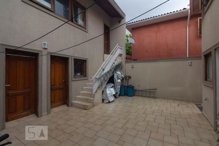 Casa para alugar com 336m², 6 quartos e 3 vagas Casa para alugar com 336m², 6 quartos e 3 vagasQuintal