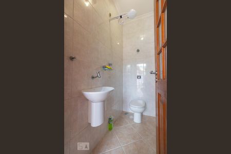 Casa para alugar com 336m², 6 quartos e 3 vagas Casa para alugar com 336m², 6 quartos e 3 vagasBanheiro - Escritório