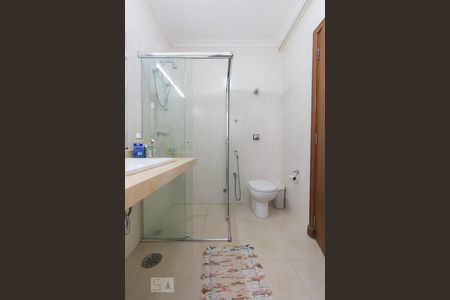 Casa para alugar com 336m², 6 quartos e 3 vagas Casa para alugar com 336m², 6 quartos e 3 vagasBanheiro - Quarto Suíte