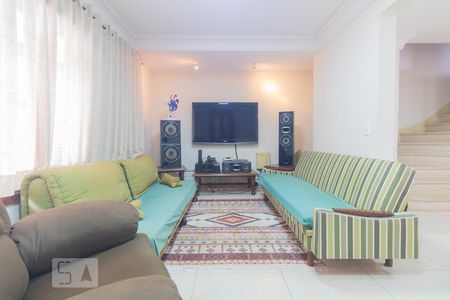 Sala de casa para alugar com 6 quartos, 239m² em Santo Amaro, São Paulo