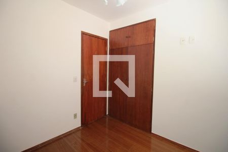 Quarto 2 de apartamento para alugar com 3 quartos, 96m² em Funcionários, Belo Horizonte