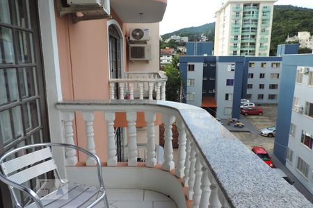 Sala - Sacada de apartamento para alugar com 3 quartos, 96m² em Itacorubi, Florianópolis