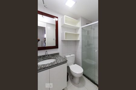 Banheiro de kitnet/studio para alugar com 1 quarto, 33m² em Brás, São Paulo