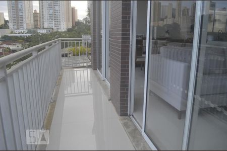 Varanda de casa de condomínio à venda com 3 quartos, 200m² em Jardim Monte Kemel, São Paulo
